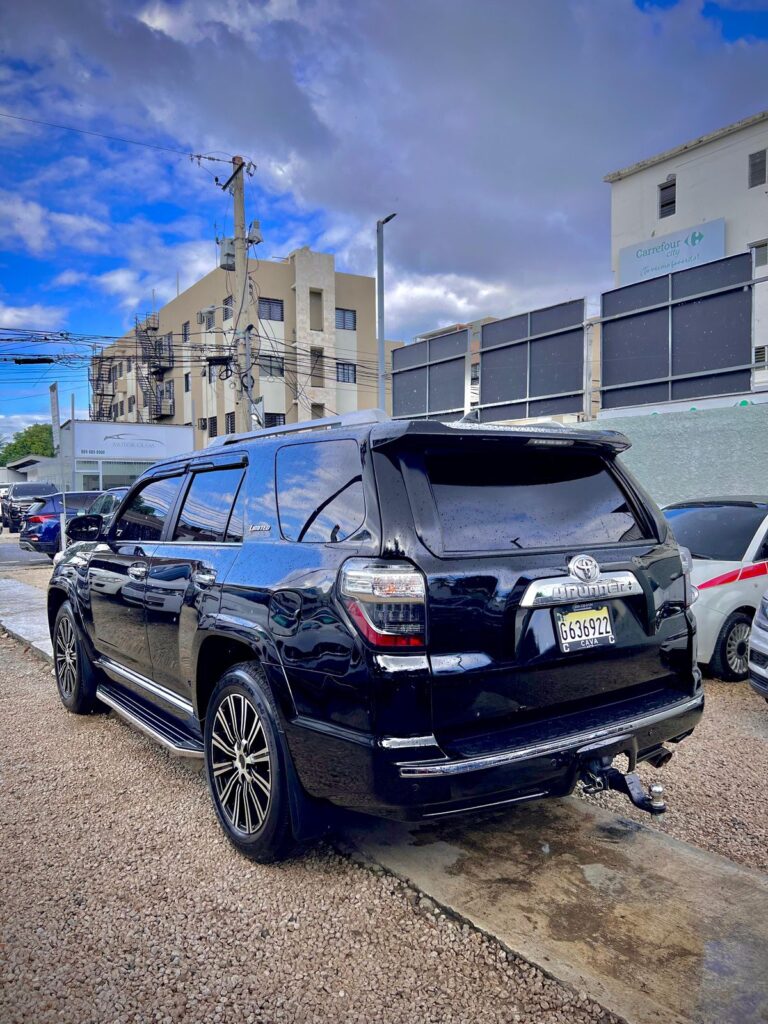 Toyota 4Runner Limited 2019