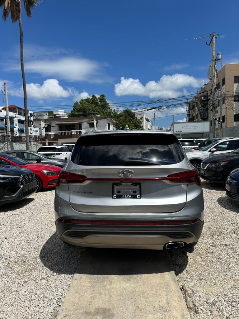 Hyundai Santa Fe SE 2021