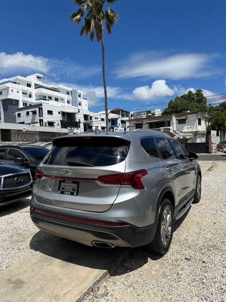 Hyundai Santa Fe SE 2021