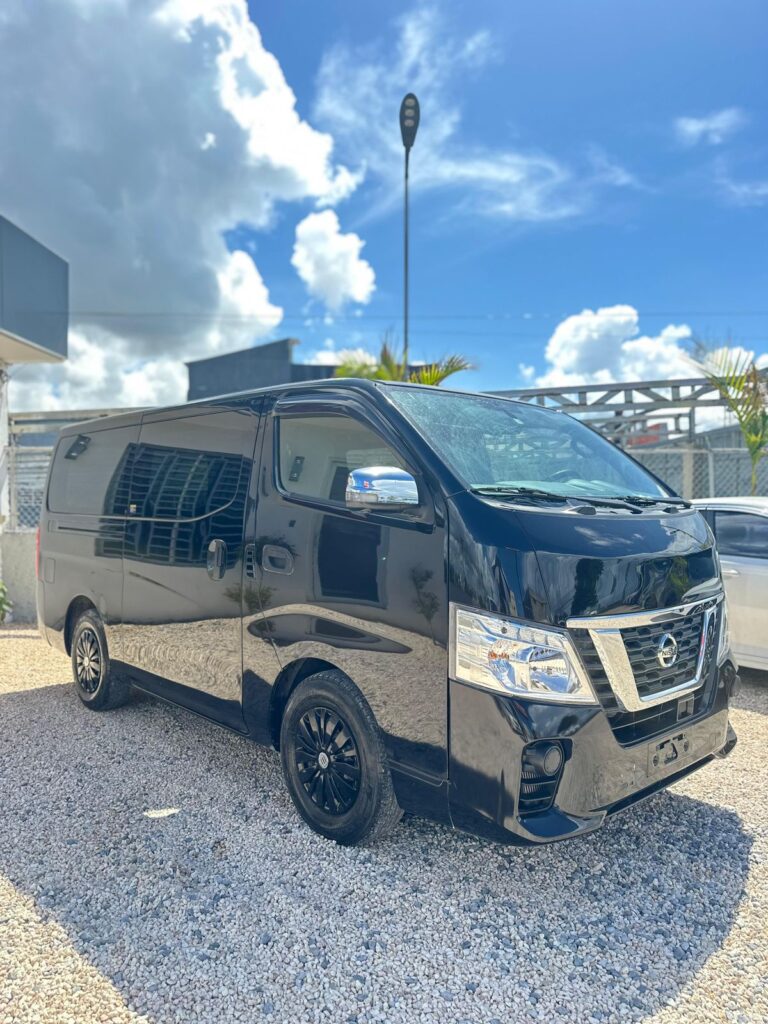 Nissan NV350 2019