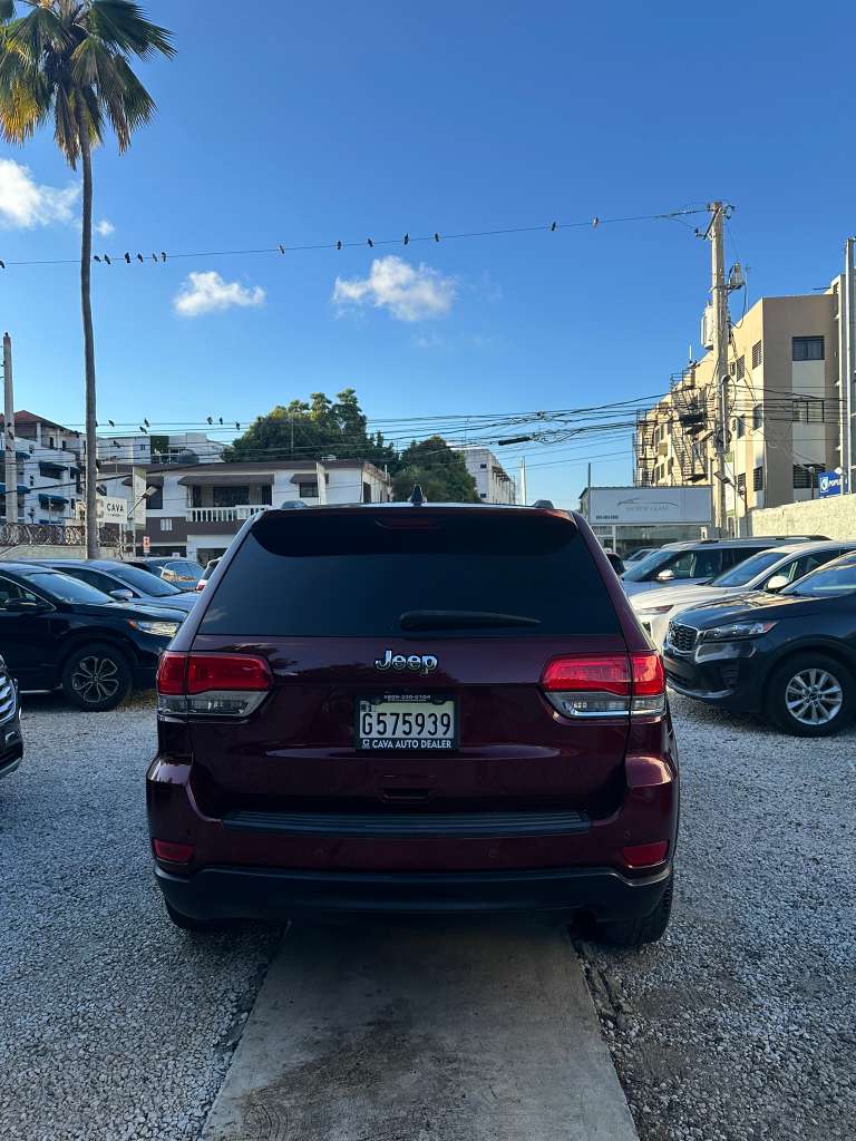 Jeep Grand Cherokee Laredo 2016