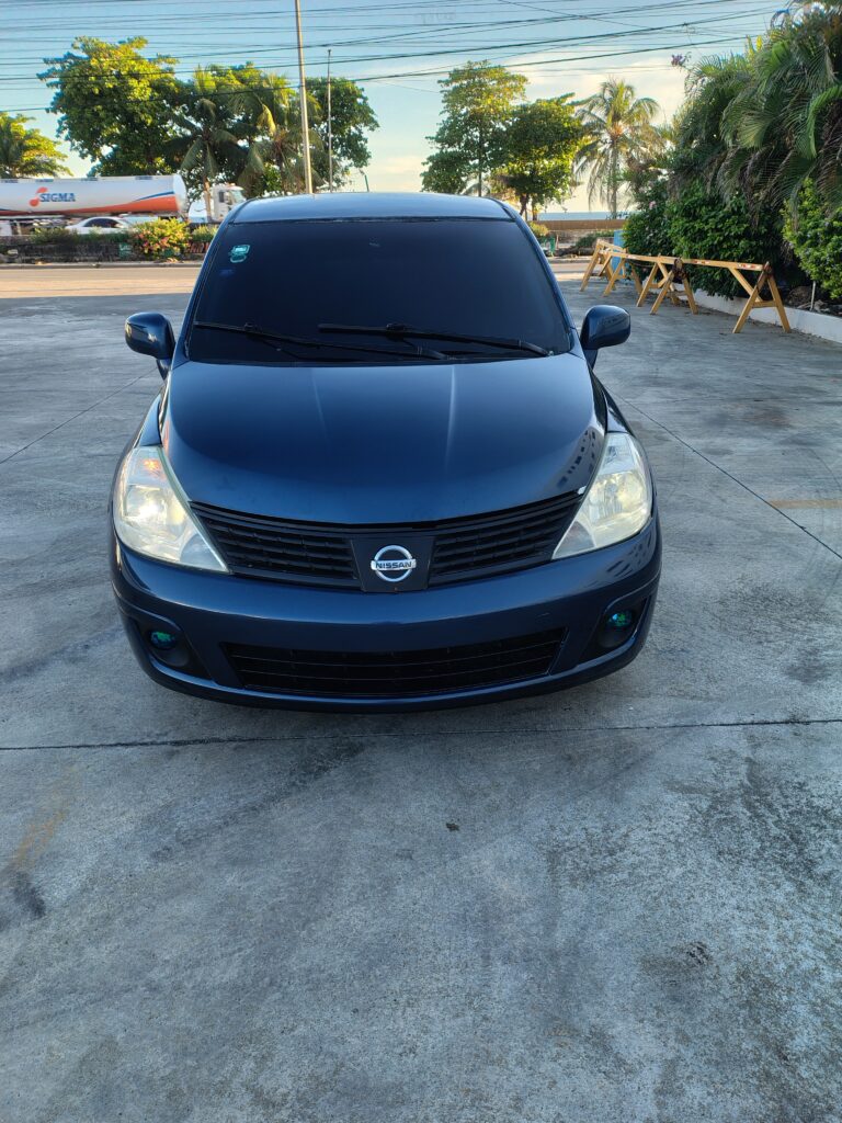 Nissan Versa SL 2009