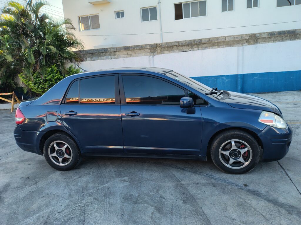 Nissan Versa SL 2009