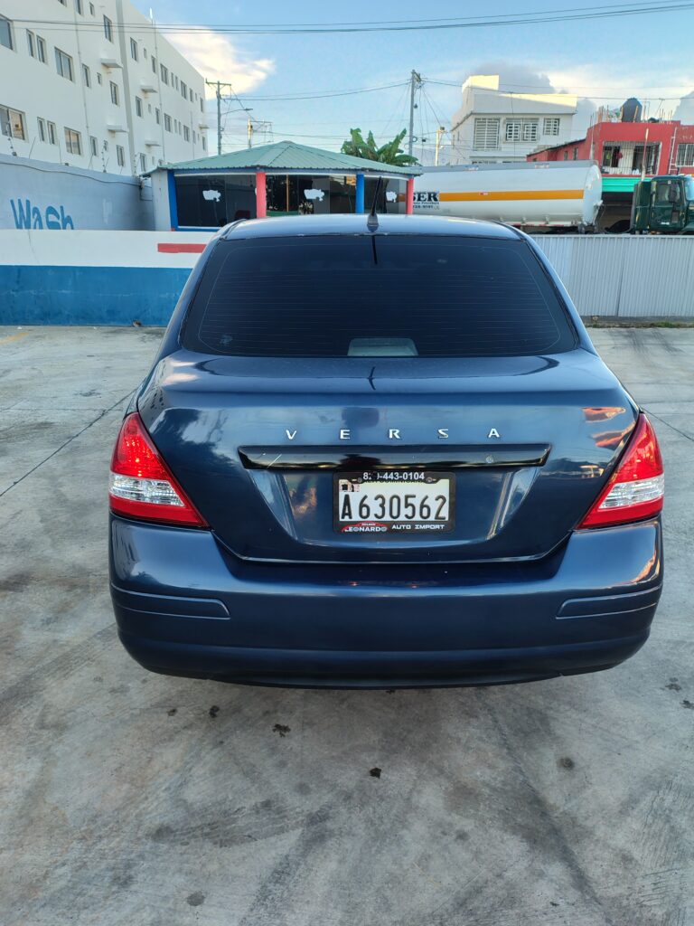 Nissan Versa SL 2009