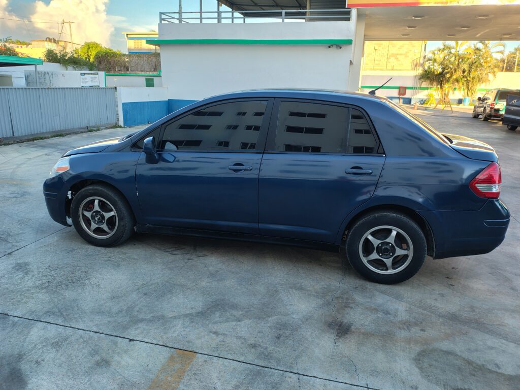 Nissan Versa SL 2009