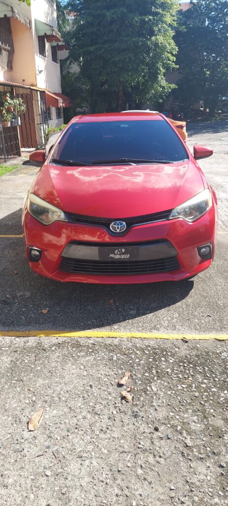 Toyota Corolla LE 2015