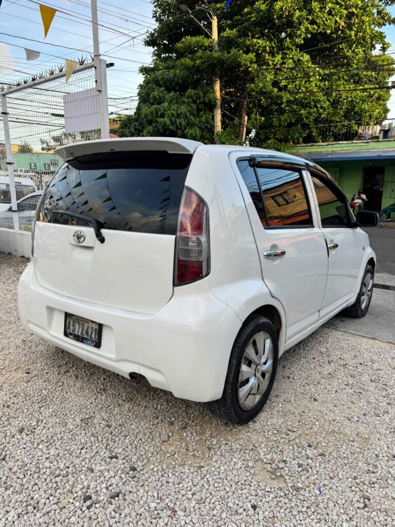 Toyota Passo 2006