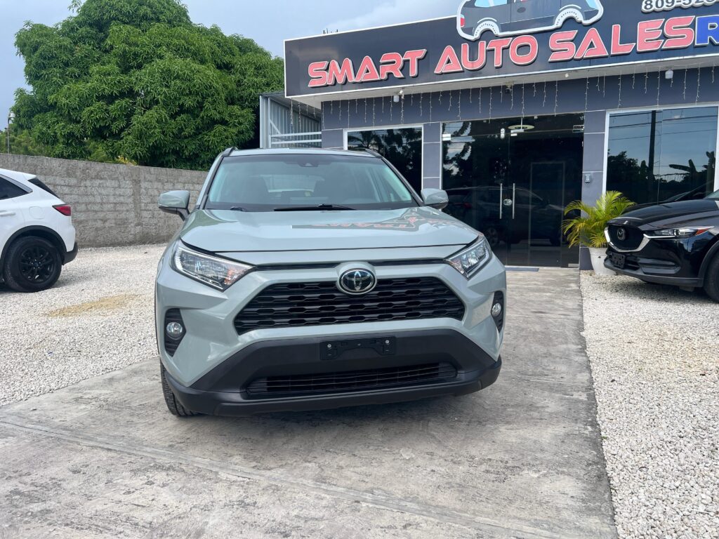 Toyota RAV4 XLE 2020