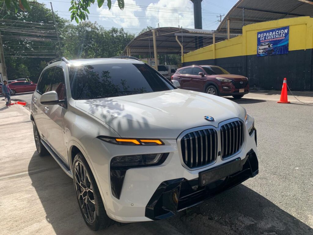 BMW X7 xDrive 40i 2023