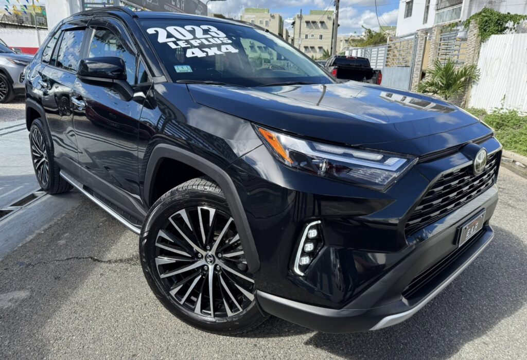 Toyota RAV4 LE Plus 2023