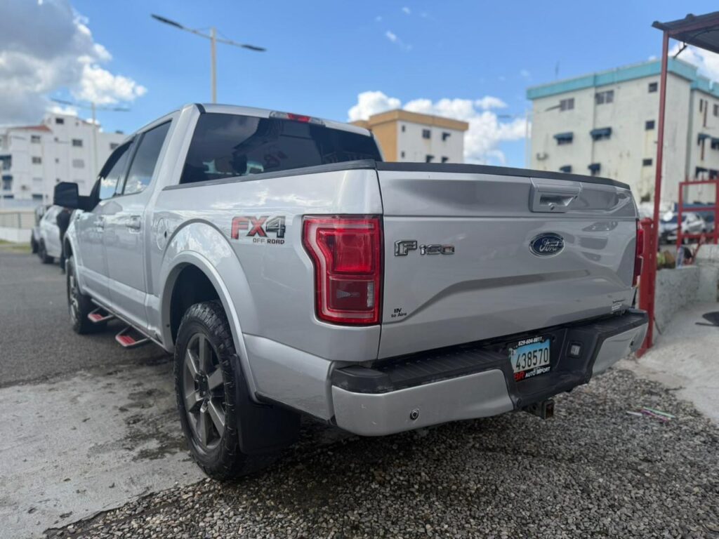 Ford F-150 Lariat 2016