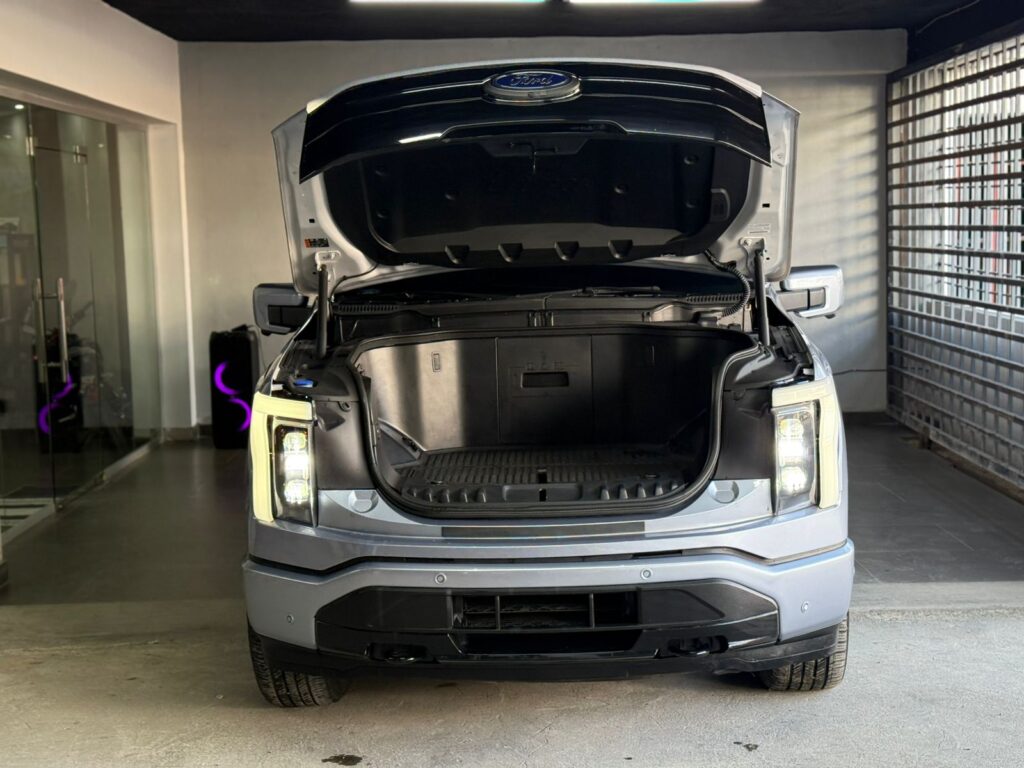 Ford F-150 Lightning Platinum 2022