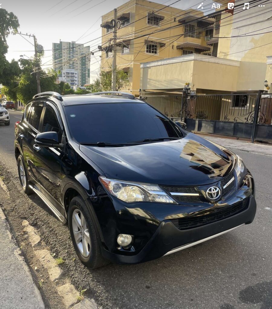 Toyota RAV4 XLE 2013