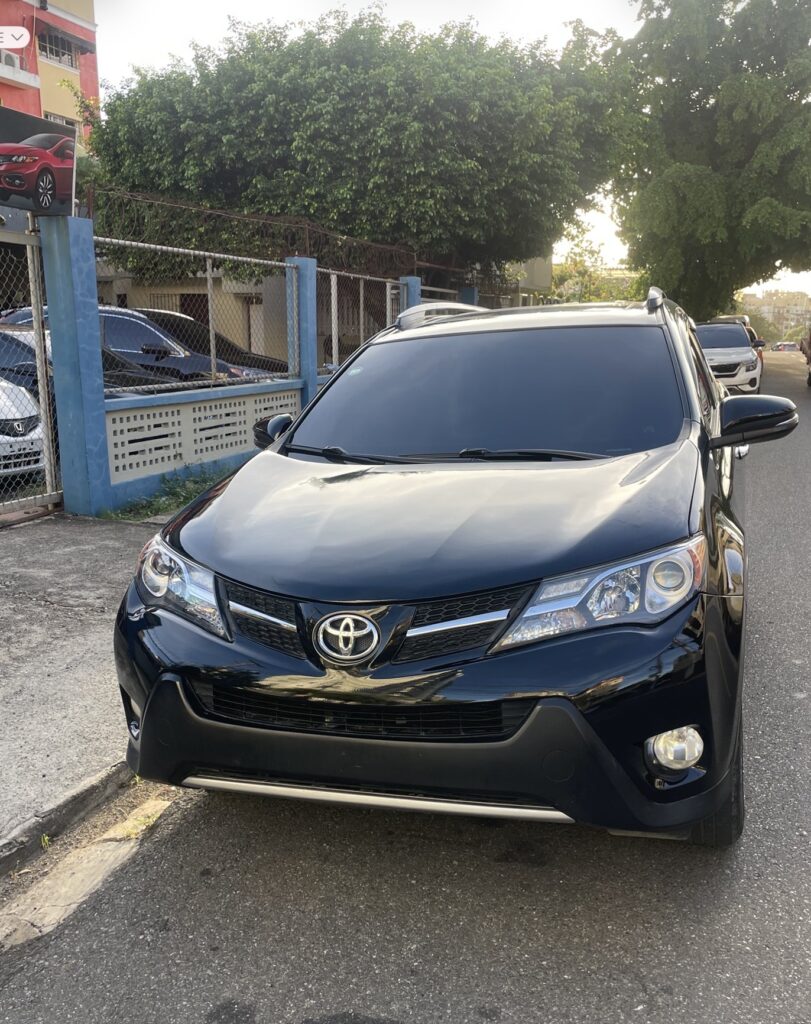 Toyota RAV4 XLE 2013