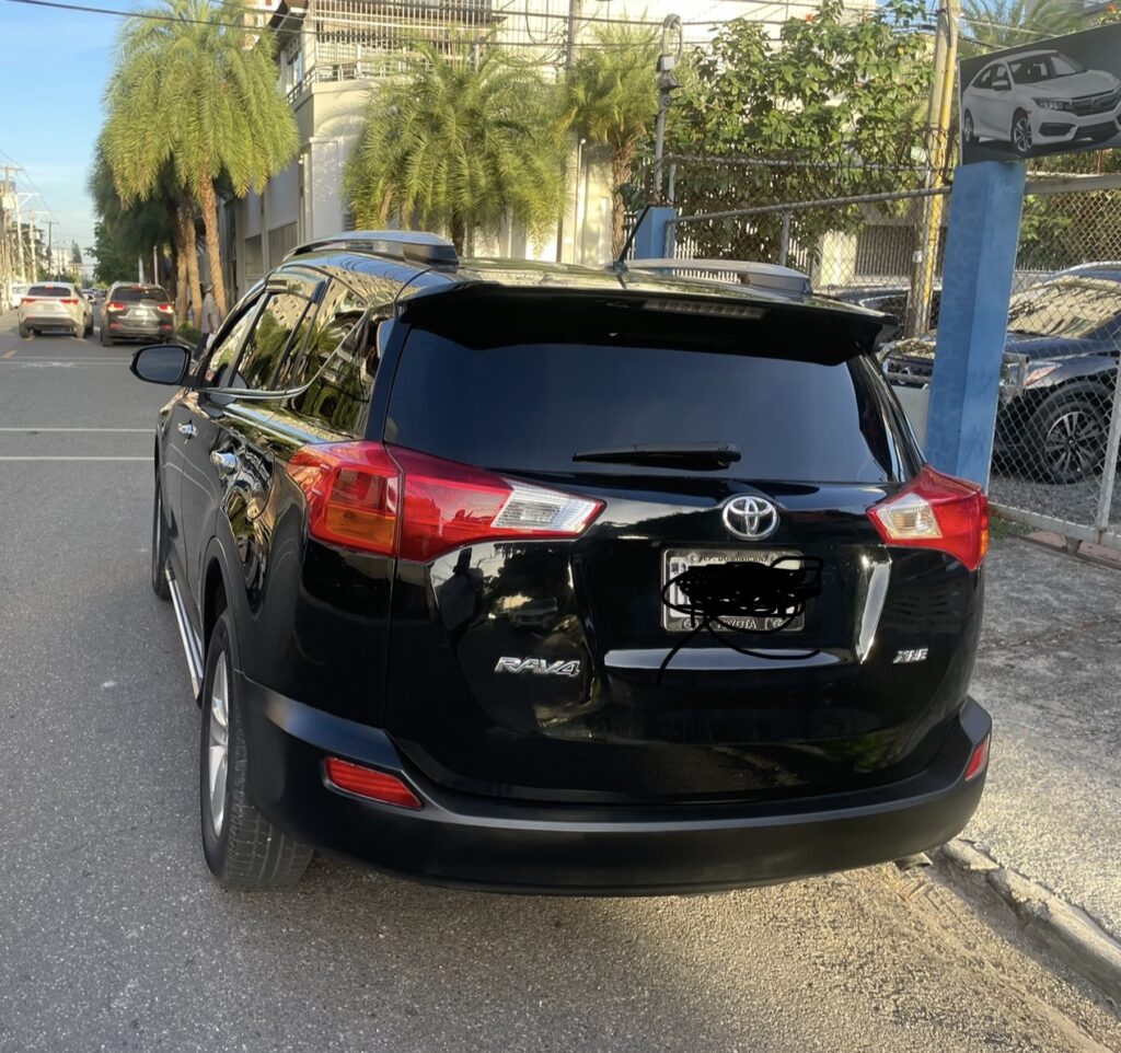 Toyota RAV4 XLE 2013