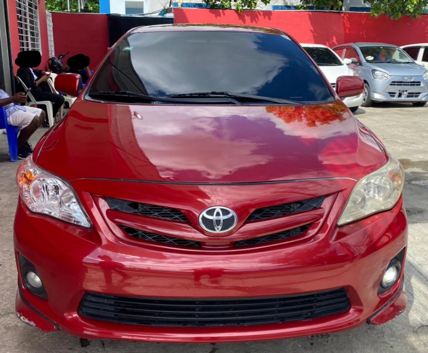Toyota Corolla SE 2011