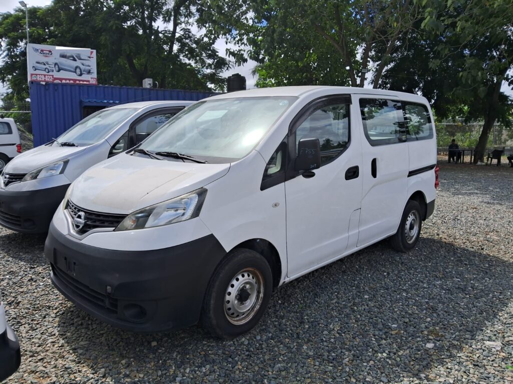 Nissan NV200 2020