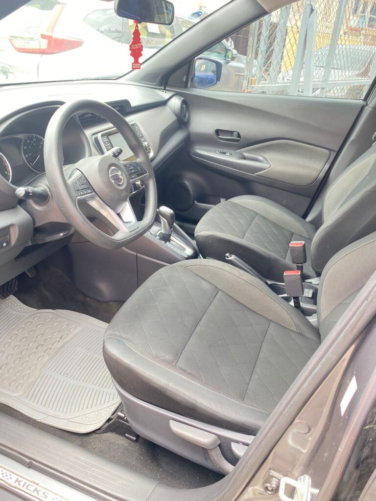 Nissan Kicks SV 2020