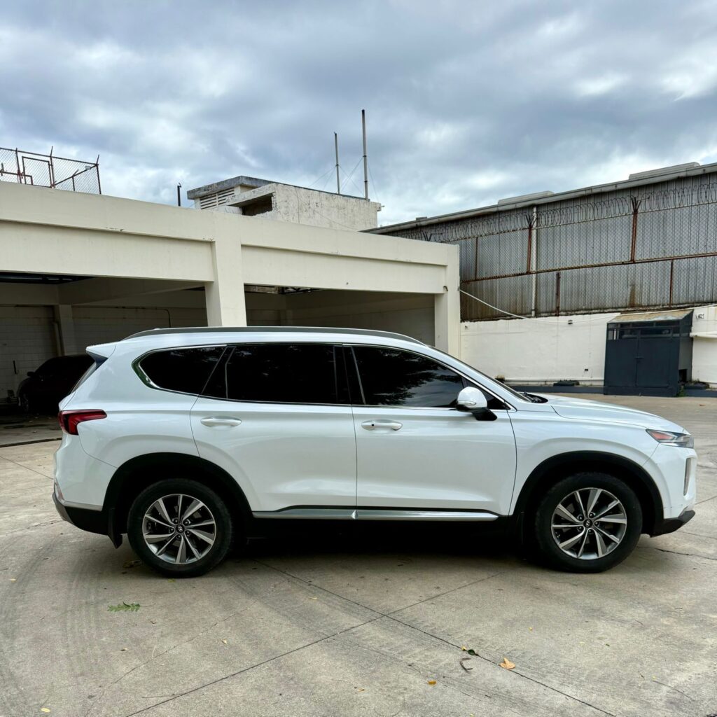 Hyundai Santa Fe Limited 2019