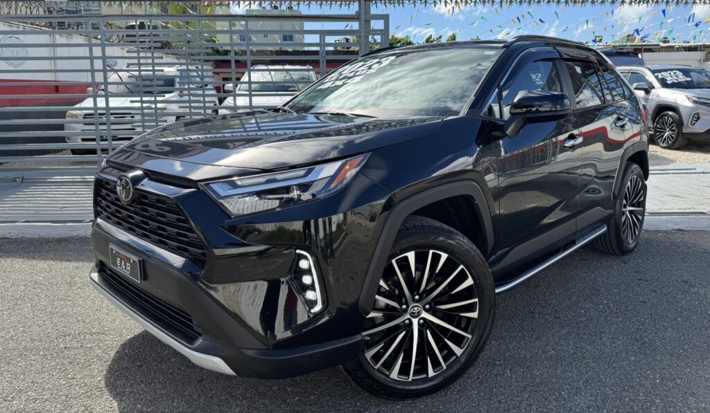 Toyota RAV4 LE Plus 2023