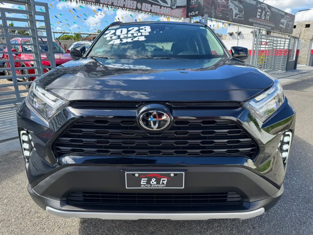 Toyota RAV4 LE Plus 2023