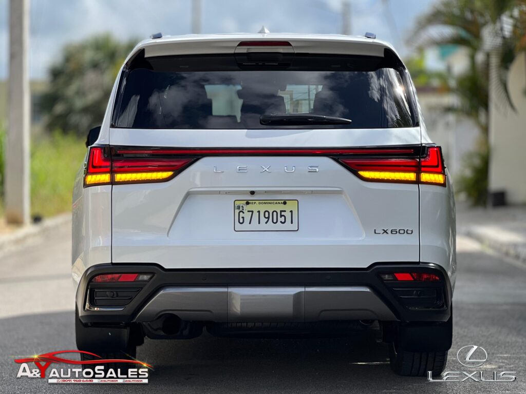 Lexus LX 600 LUXURY 2022