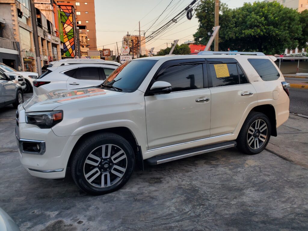 Toyota 4Runner Limited 2017