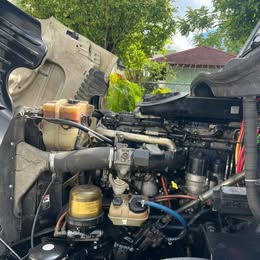 Freightliner M2 106 2011