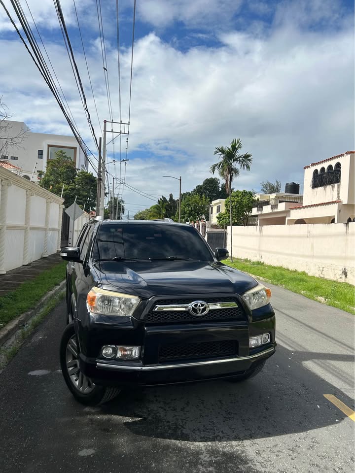 Toyota 4Runner Limited 2012