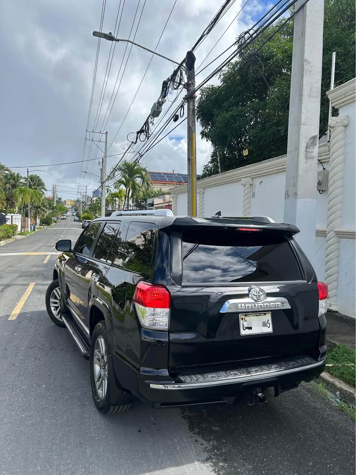 Toyota 4Runner Limited 2012