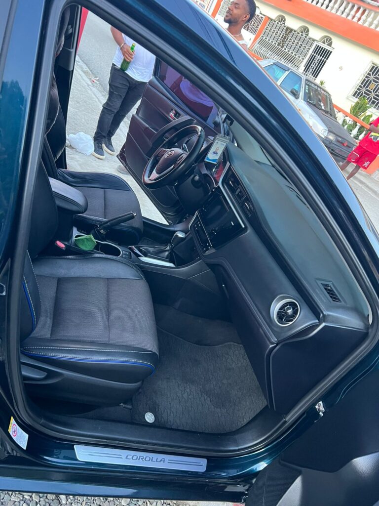 Toyota Corolla SE 2017