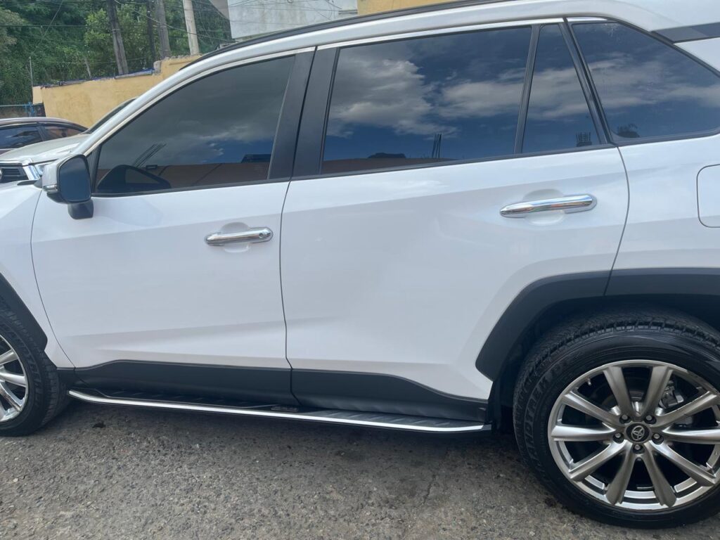 Toyota RAV4 XLE 2019