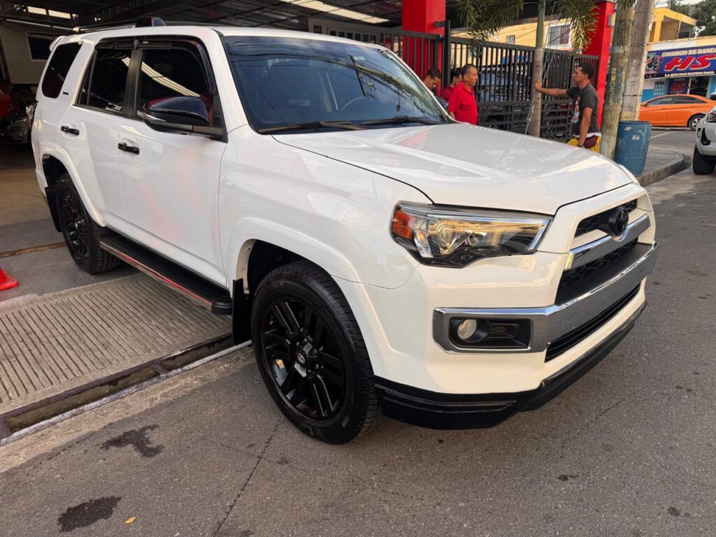 Toyota 4Runner Limited 2019