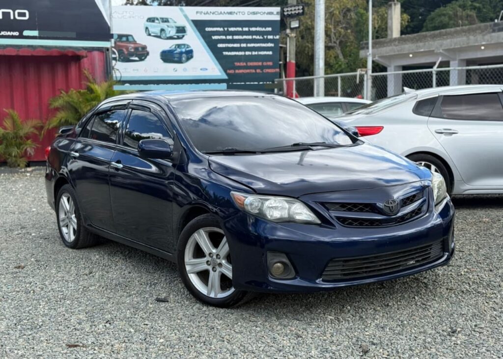 Toyota Corolla SE 2013