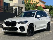 BMW X5 xDrive 40i 2023