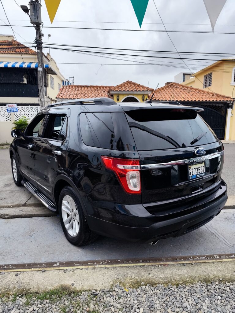 Ford Explorer XLT 2012