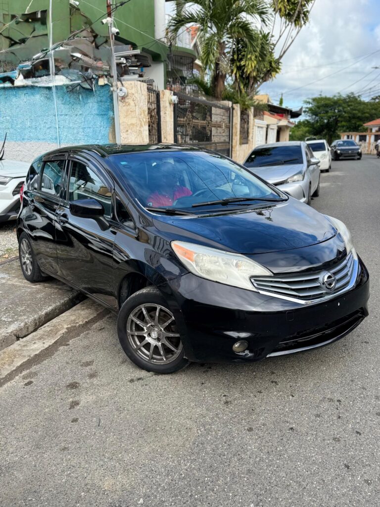 Nissan Versa 2015