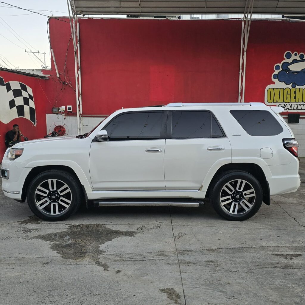 Toyota 4Runner Limited 2015
