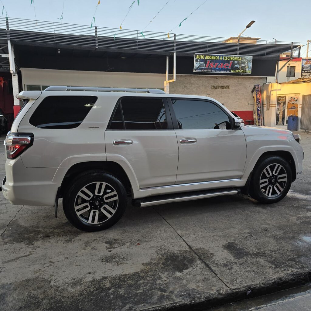 Toyota 4Runner Limited 2015