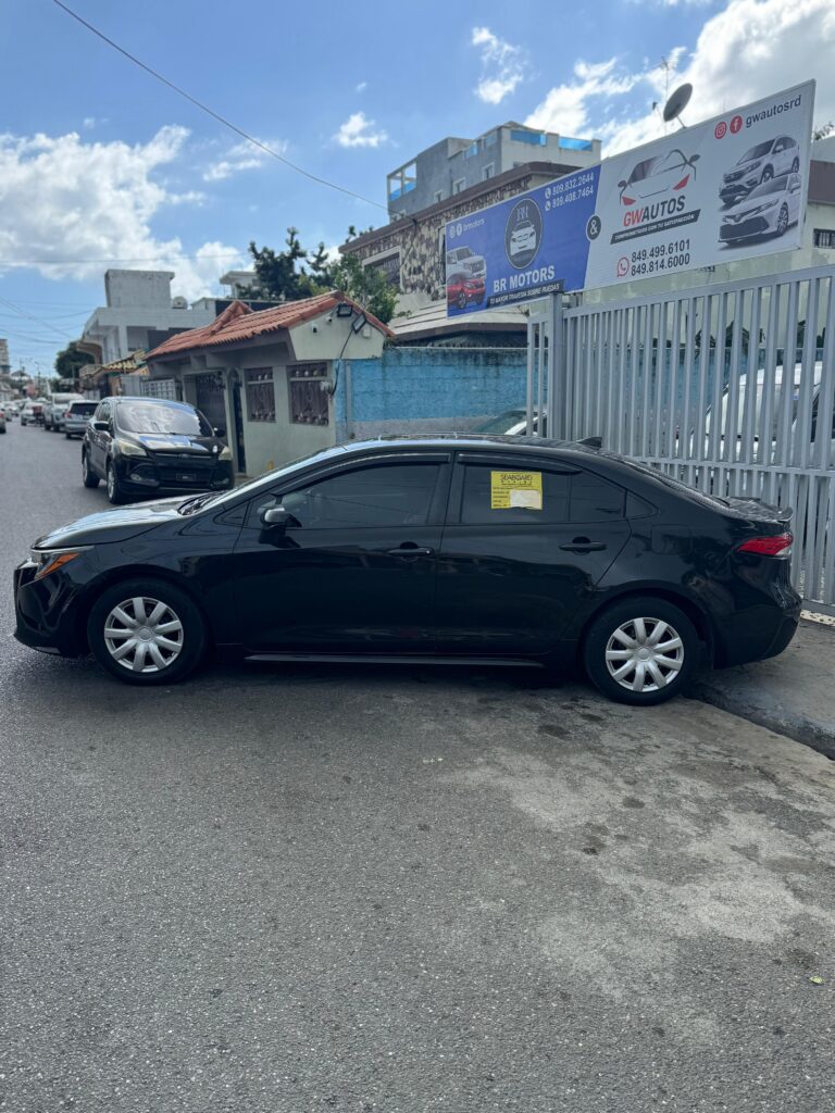 Toyota Corolla LE Plus 2020