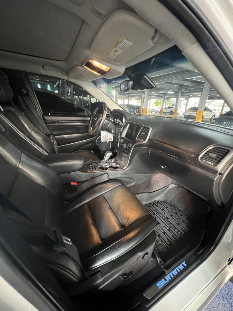 Jeep Grand Cherokee Summit 2017