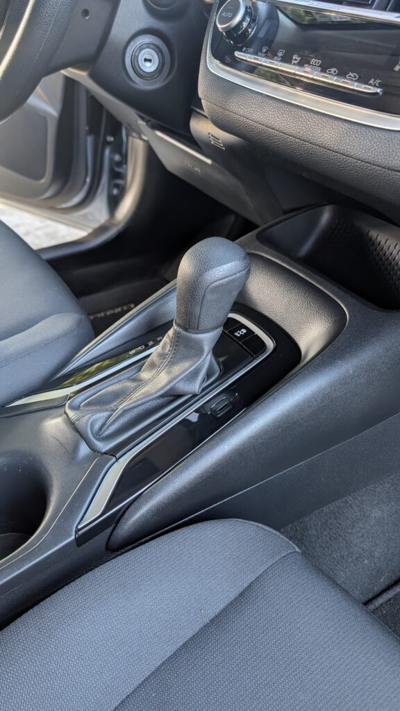 Toyota Corolla LE 2024