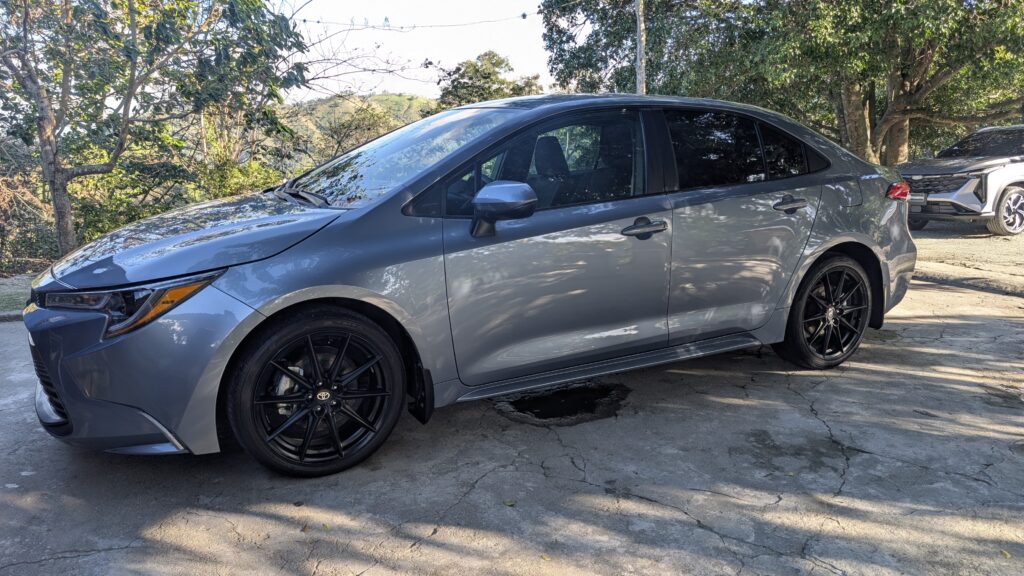 Toyota Corolla LE 2024