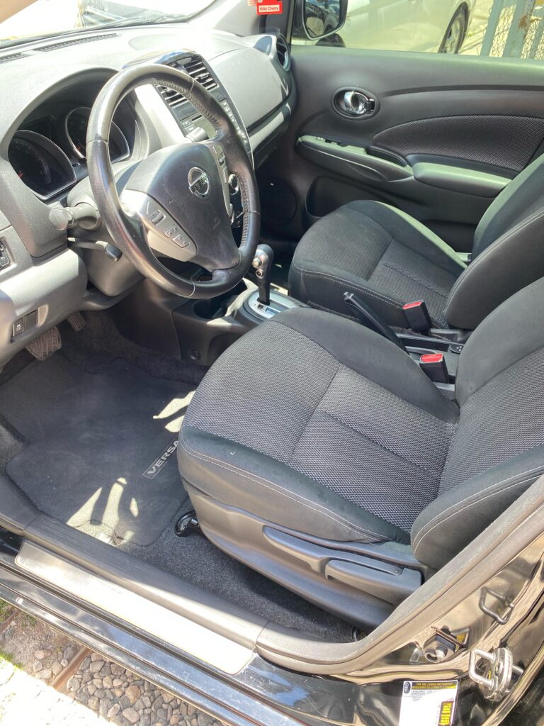 Nissan Versa SV 2017