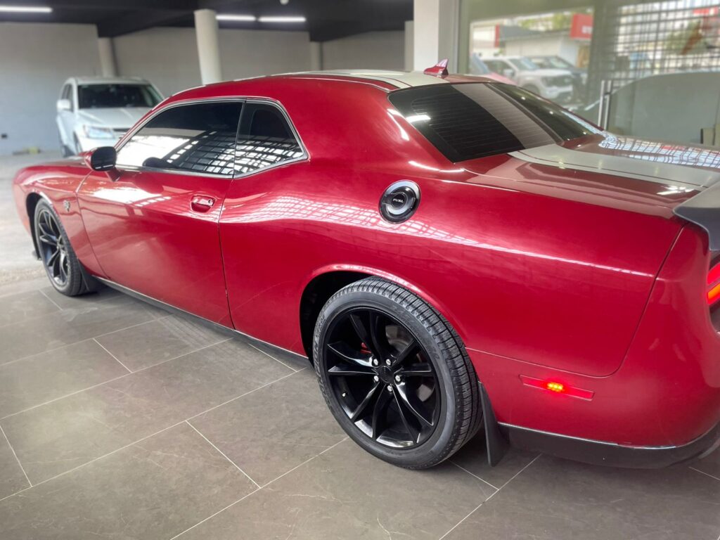 Dodge Challenger 2020
