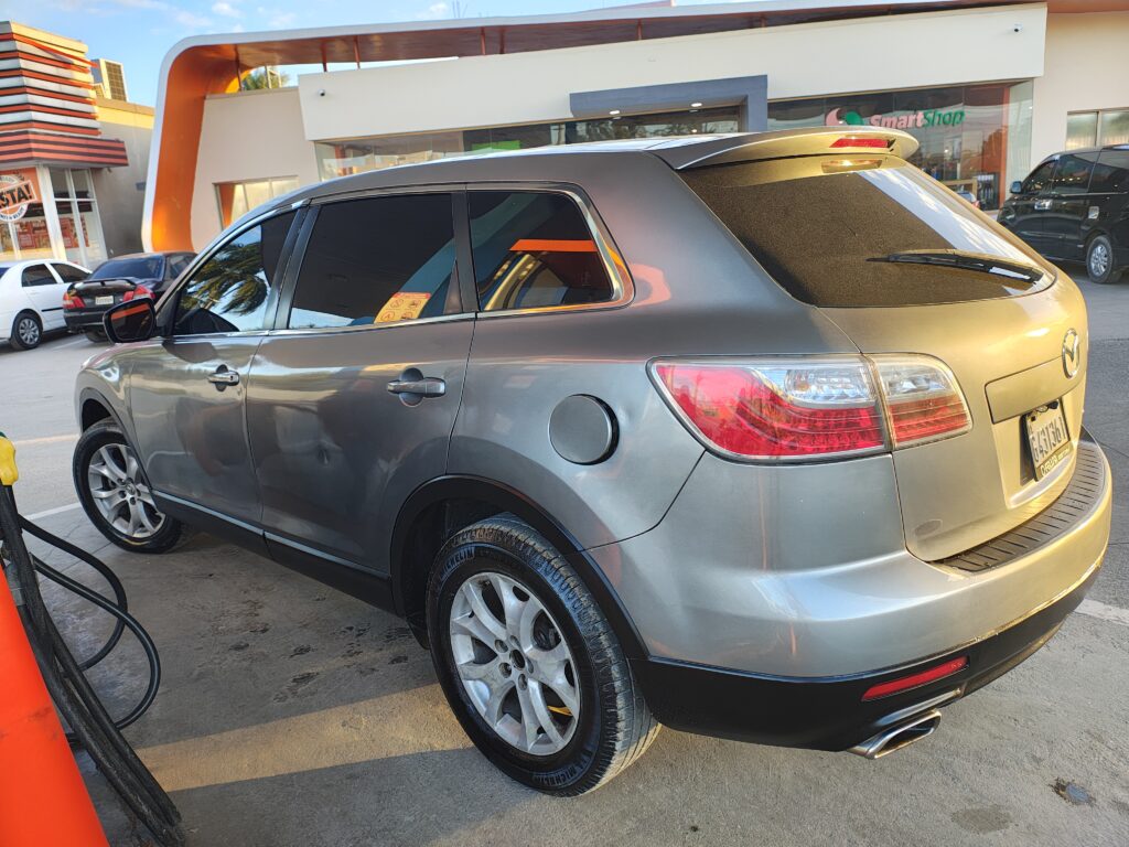 Mazda CX-9 Touring 2011