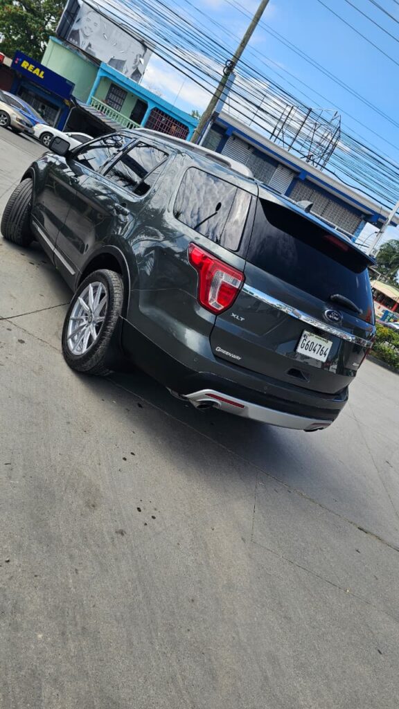 Ford Explorer XLT 2016