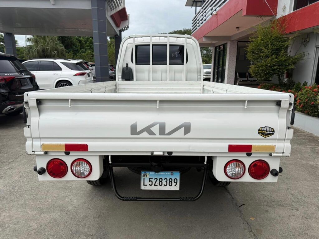 Kia K2700 2025