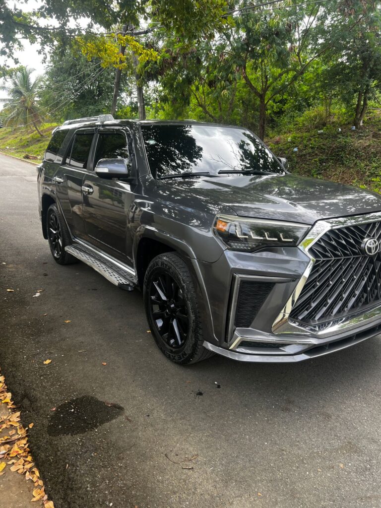 Toyota 4Runner SR5 2011