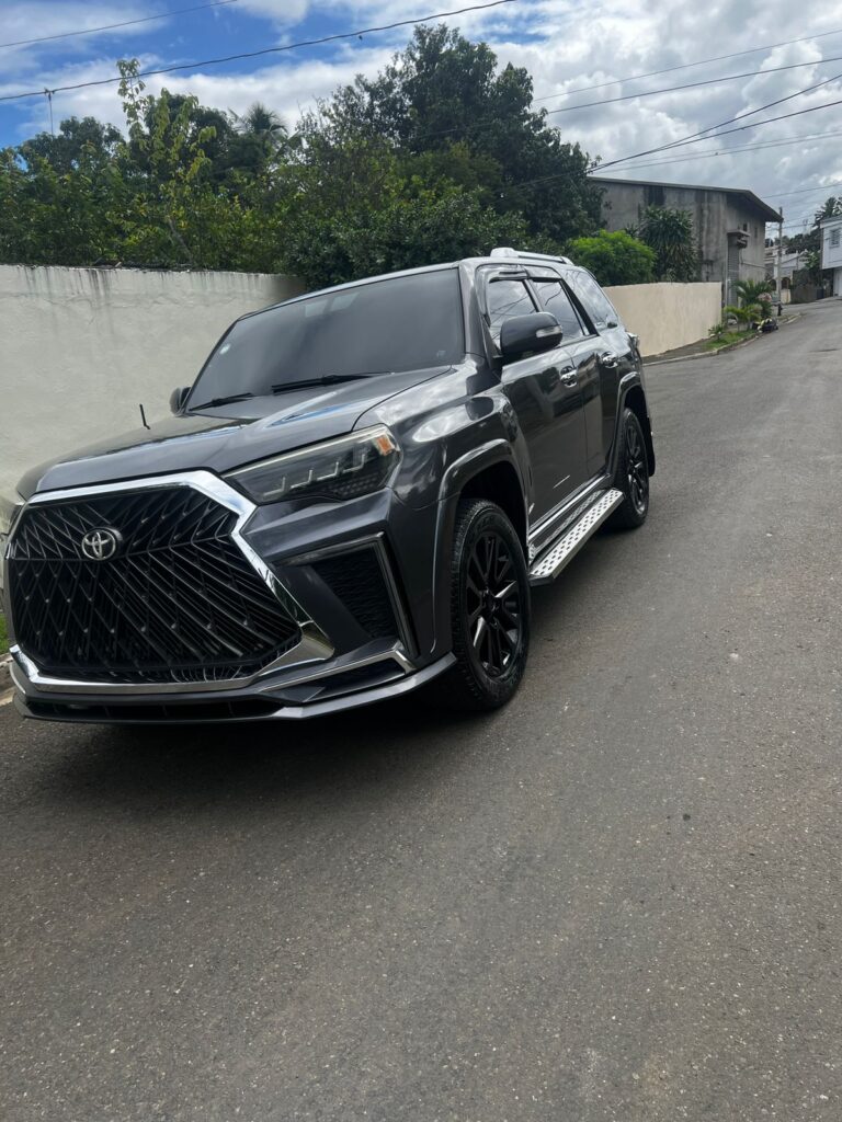 Toyota 4Runner SR5 2011